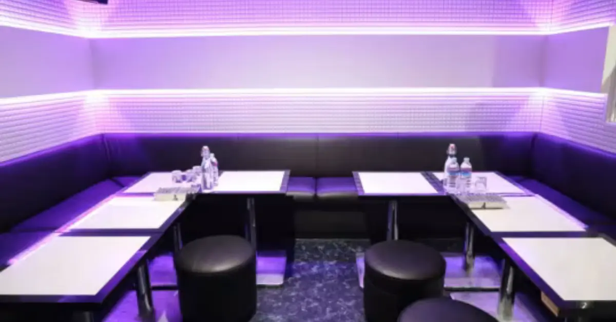 千葉富士見町スザク(CLUB SUZAKU)の個室VIPルームを撮影した店内内装