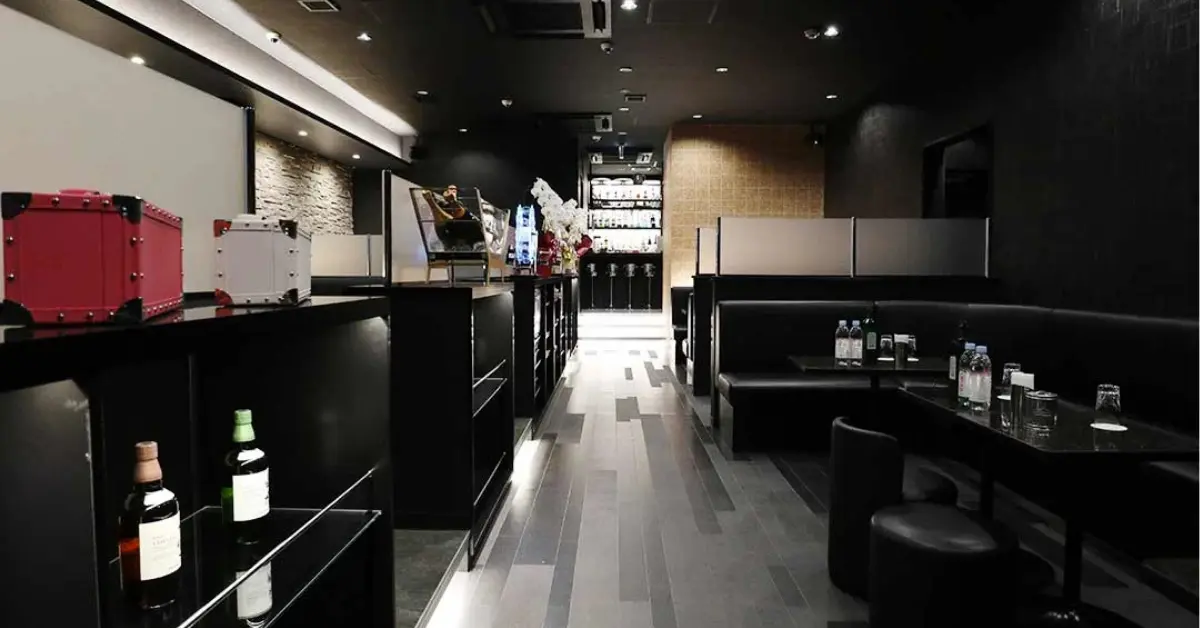 船橋ベラージオ(CLUB Bellagio)のメインフロアを通路側から撮影した店内内装