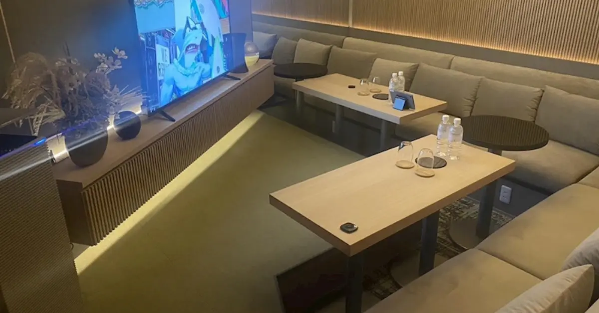 柏バロール（CLUB VALOR）のラウンジルームを撮影した店内内装