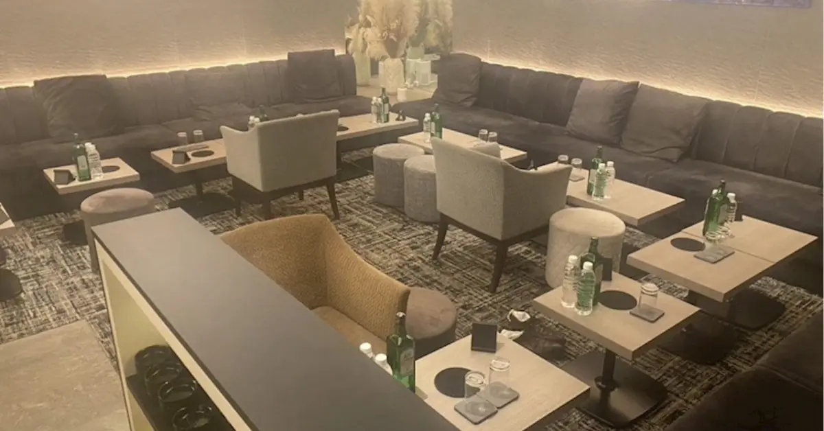 柏バロール（CLUB VALOR）のメインフロアを撮影した店内内装