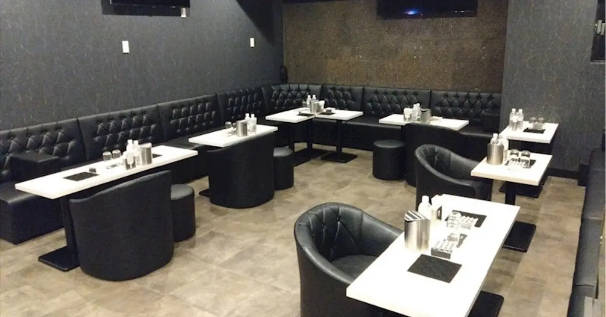 津田沼ミヤビ(CLUB 雅)のメインフロアを撮影した店内内装