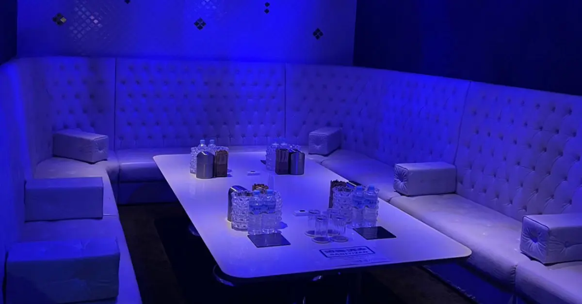 市原五井ジェネレーションの個室VIPルーム 店内内装