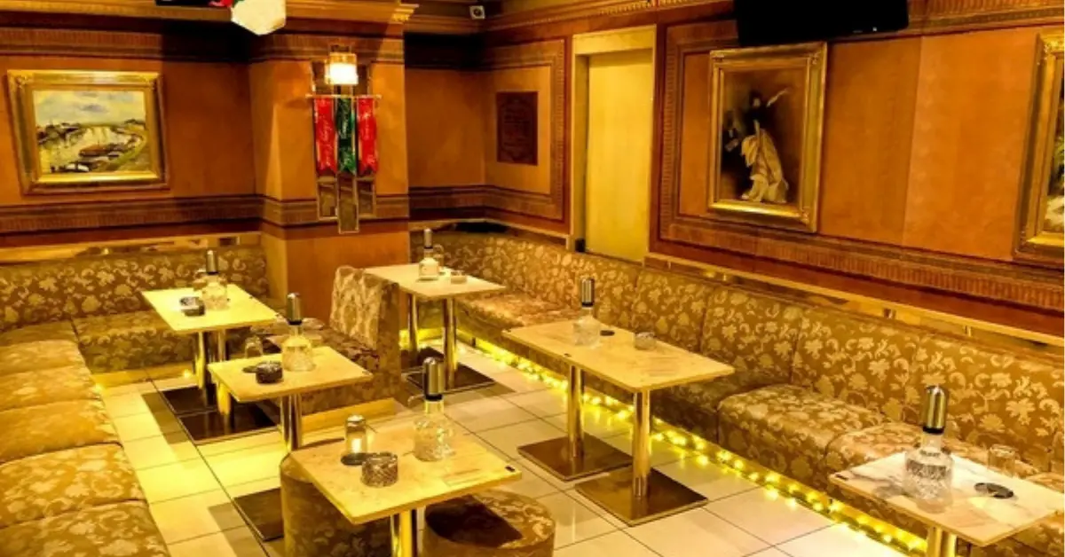 本八幡ブトウエン（Club 舞踊艶）のメインフロアを撮影した店内内装