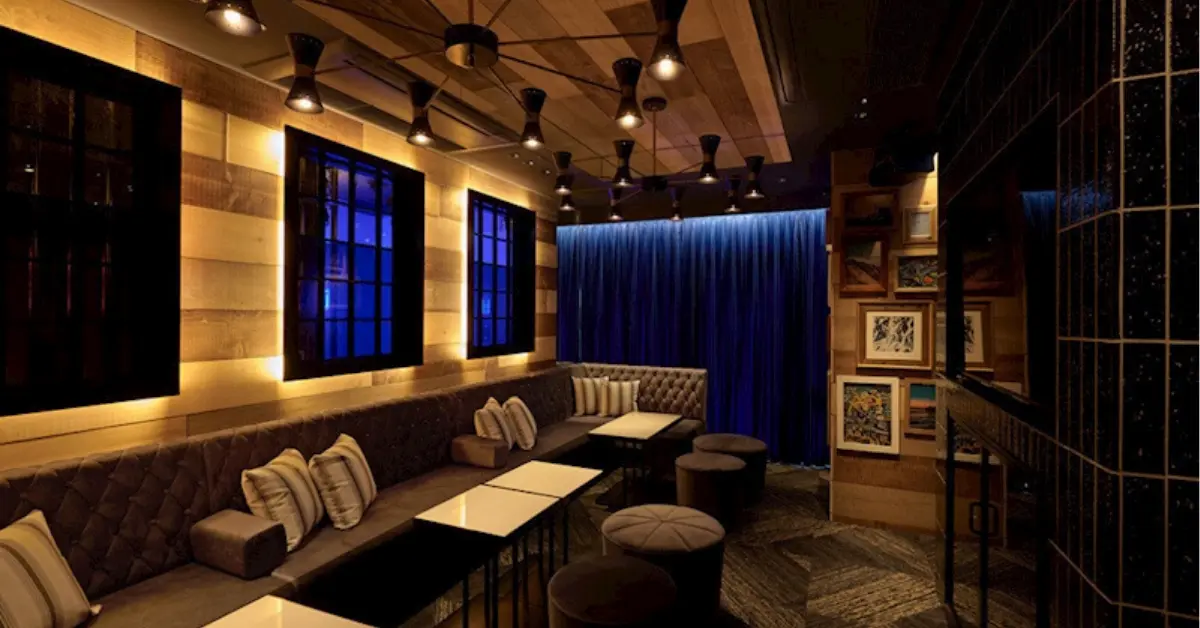 新橋サンセットラウンジェット（SUNSET LOUNGET SHINBASHI）のVIPルームを撮影した店内内装