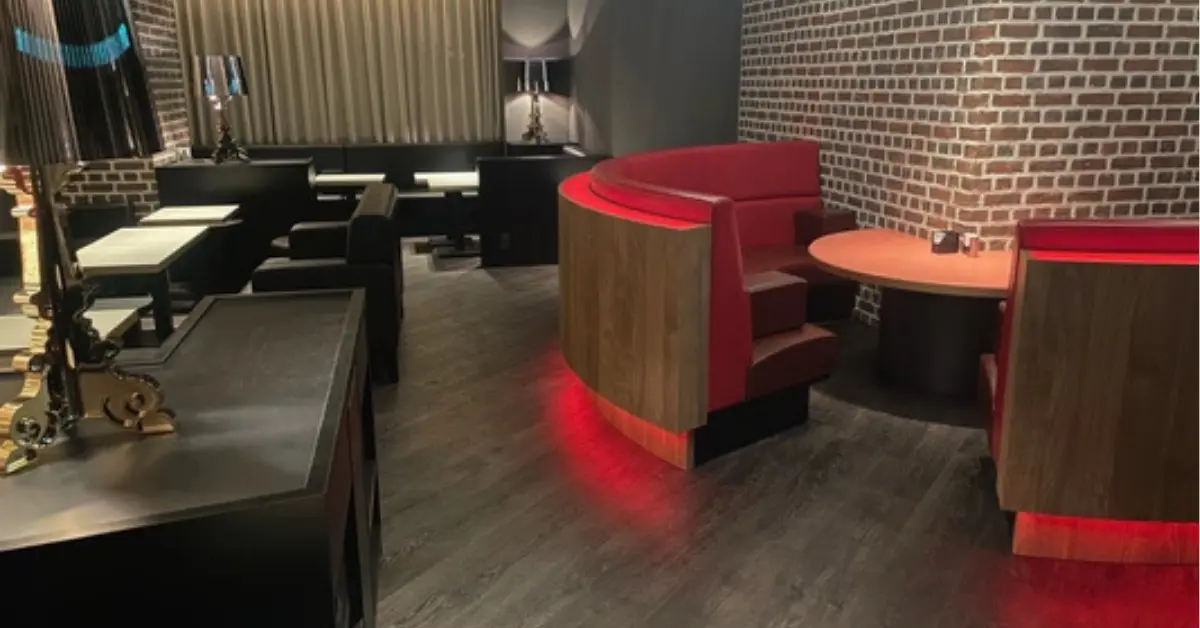 南越谷 レジェ （Club Leger）のメインフロアを撮影した店内内装