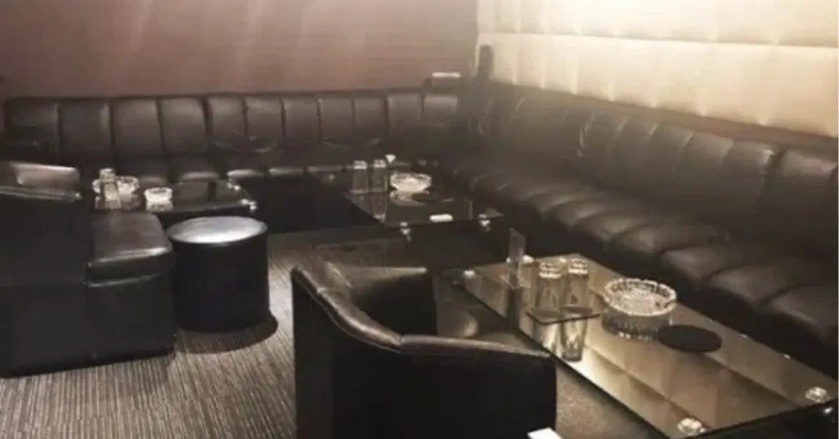 津田沼ディオ(DIO)のVIPをソファーから撮影した店内内装