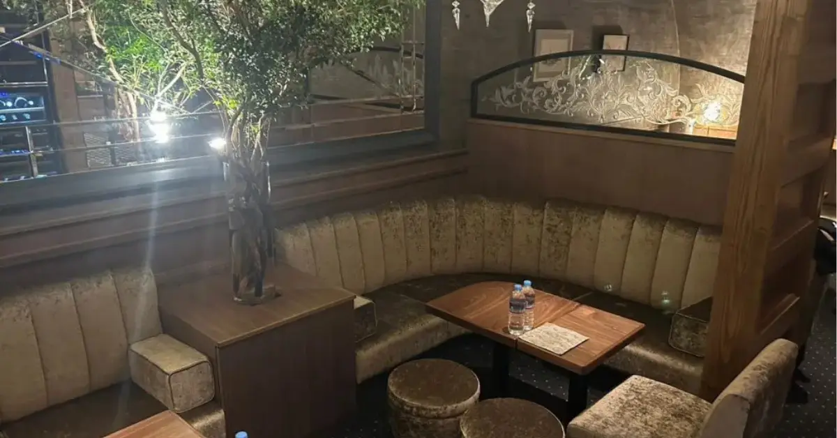 銀座ヴィダ(Vida)のメインフロアを通路側から撮影した店内内装