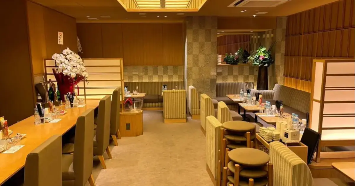 銀座ヤナギ(柳)のメインフロアを撮影した店内内装