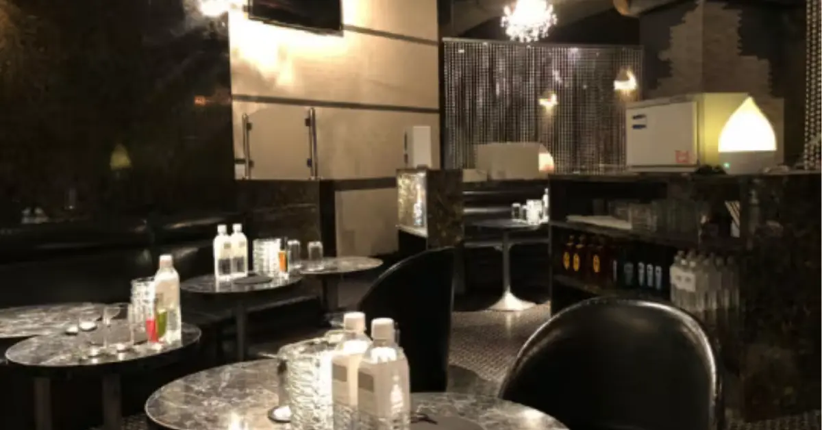 三軒茶屋 ガーデン (club GARDEN)のメインフロアをソファ側から撮影