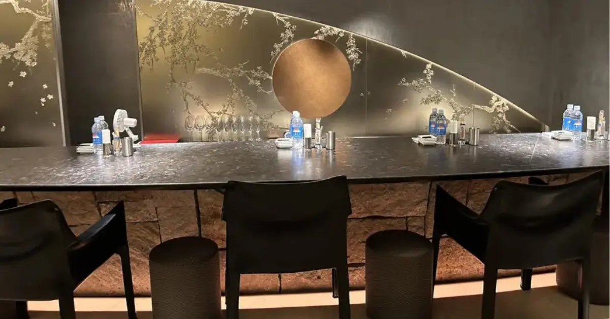 銀座ソル(Club SOL)のカウンターを撮影した店内内装