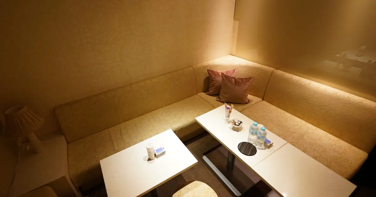 銀座香山（カヤマ）の個室VIPを撮影した店内内装